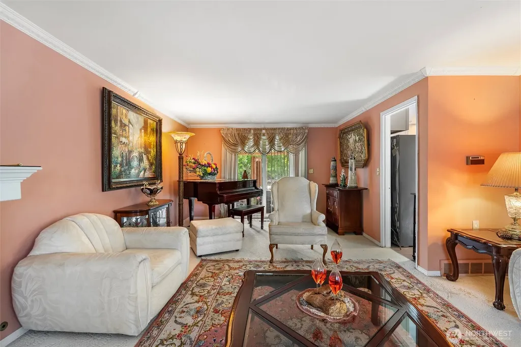 16745 Meridian Avenue N Seattle WA 98133