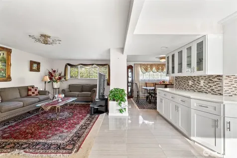 16745 Meridian Avenue N Seattle WA 98133