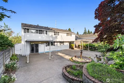 16745 Meridian Avenue N Seattle WA 98133