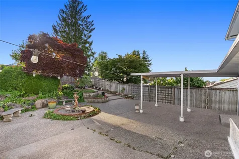 16745 Meridian Avenue N Seattle WA 98133