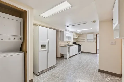 16745 Meridian Avenue N Seattle WA 98133