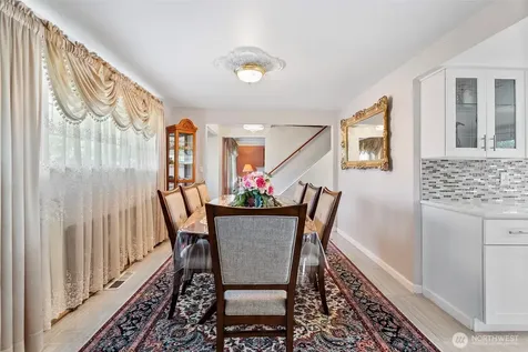 16745 Meridian Avenue N Seattle WA 98133
