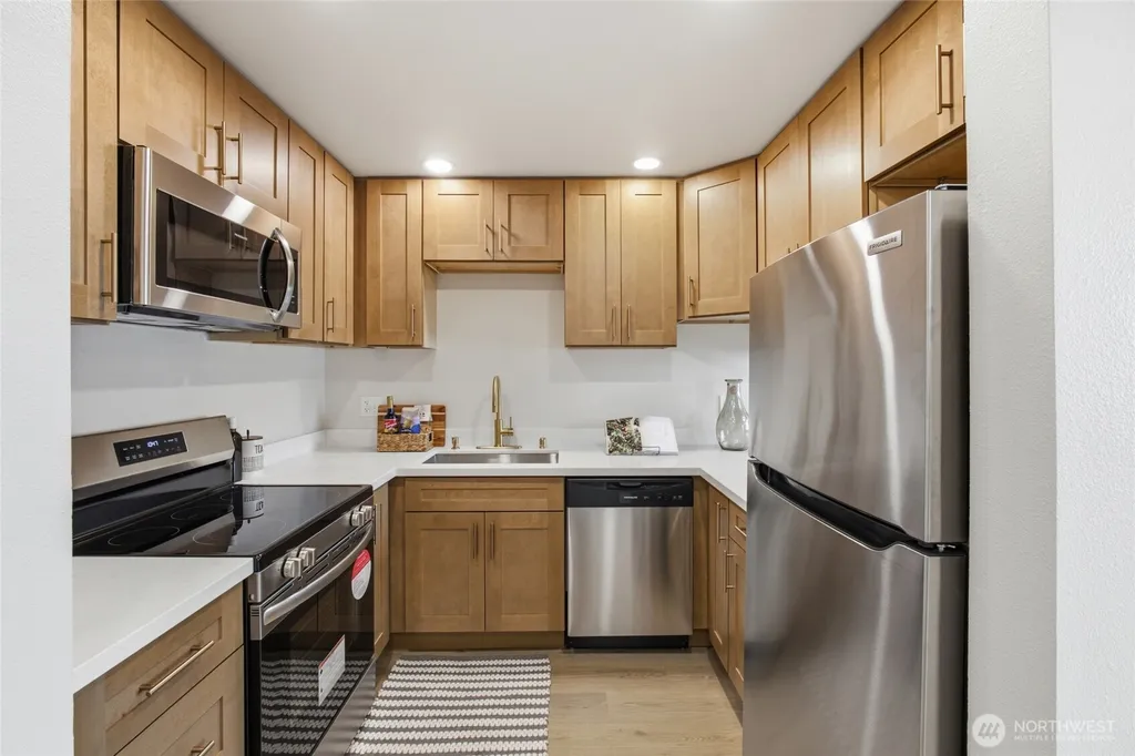 18200 NE 73rd Avenue Kenmore WA 98028