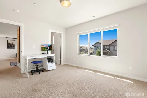 4942 85th Avenue NE Marysville WA 98270