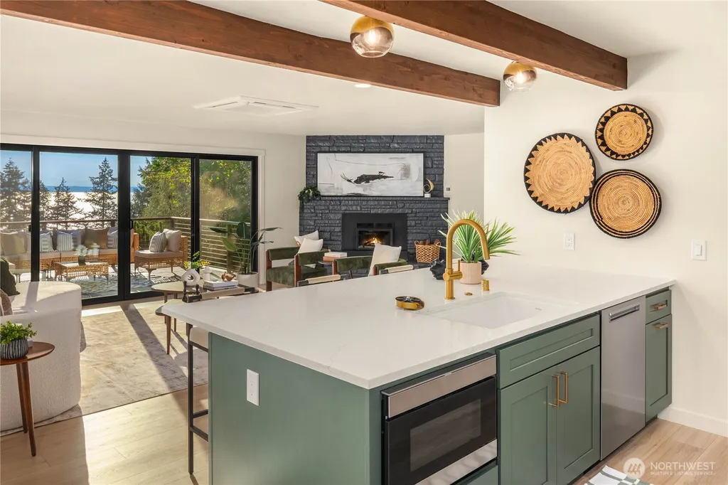 18730 94th Avenue W Edmonds WA 98020