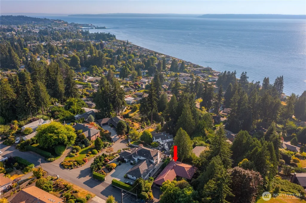 18730 94th Avenue W Edmonds WA 98020