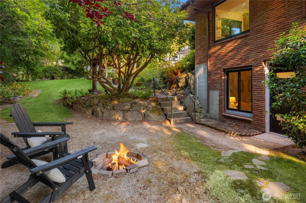 18730 94th Avenue W Edmonds WA 98020