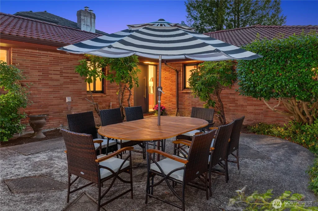 18730 94th Avenue W Edmonds WA 98020