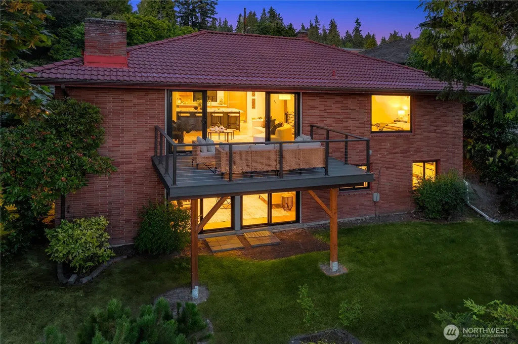 18730 94th Avenue W Edmonds WA 98020