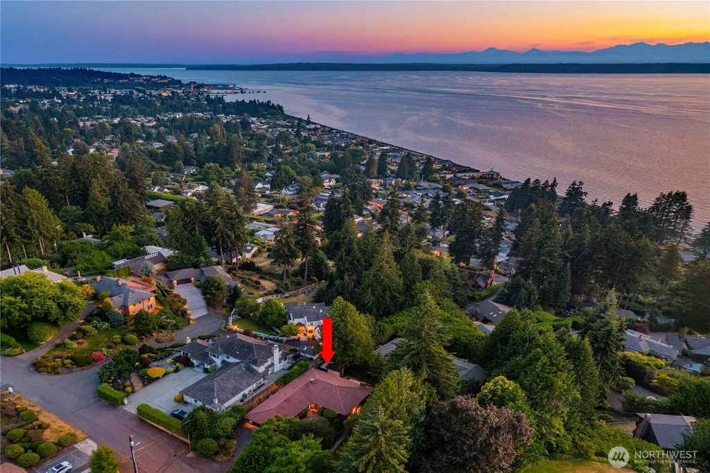 18730 94th Avenue W Edmonds WA 98020