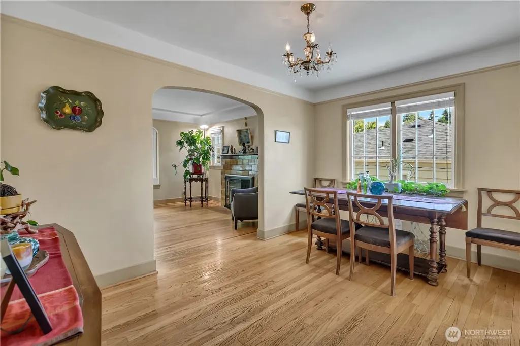 324 Stevens Avenue SW Renton WA 98057
