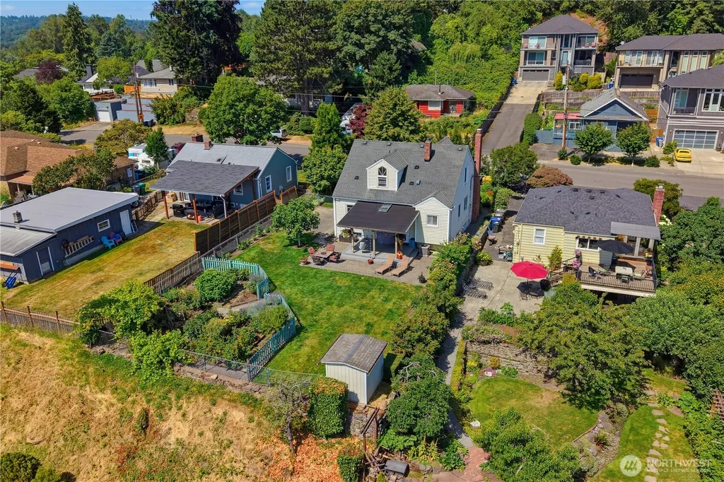 324 Stevens Avenue SW Renton WA 98057