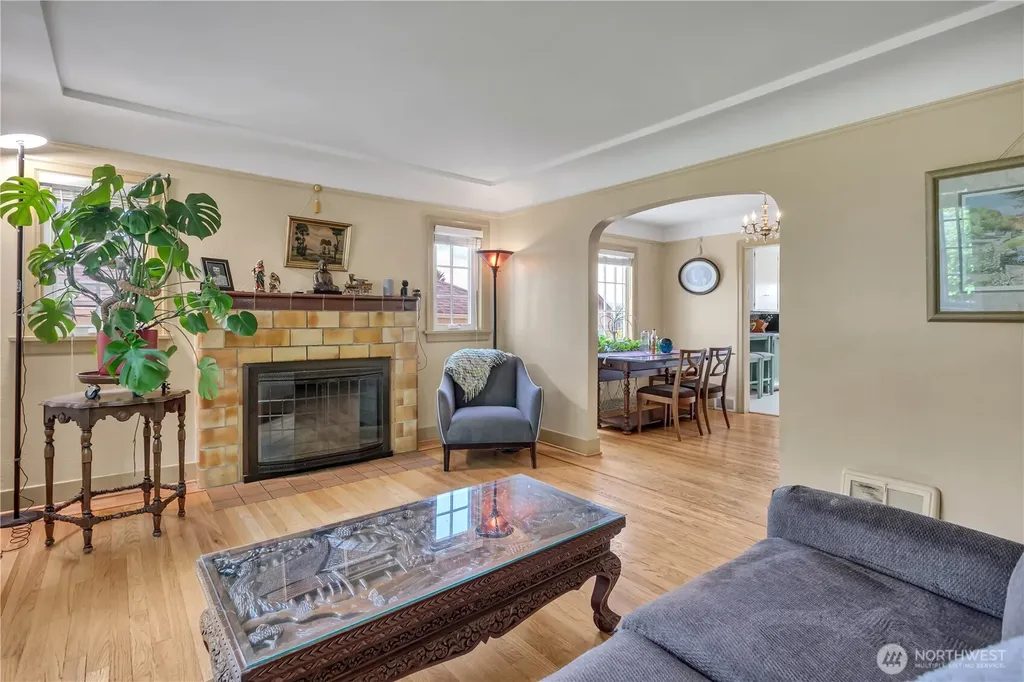324 Stevens Avenue SW Renton WA 98057