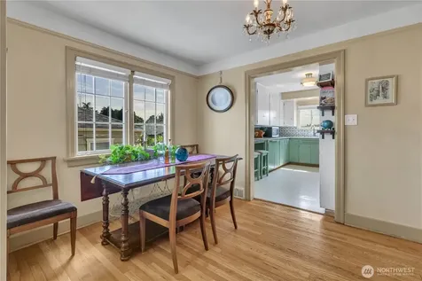 324 Stevens Avenue SW Renton WA 98057