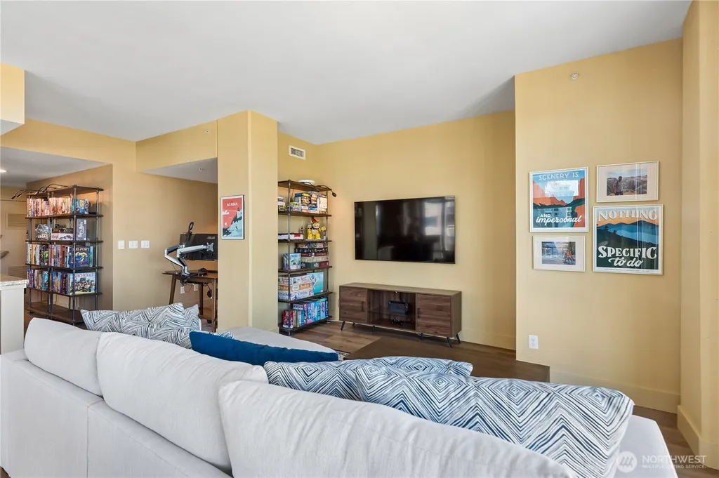 2911 2nd Avenue Seattle WA 98121