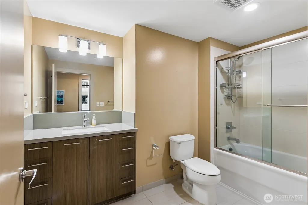 2911 2nd Avenue Seattle WA 98121