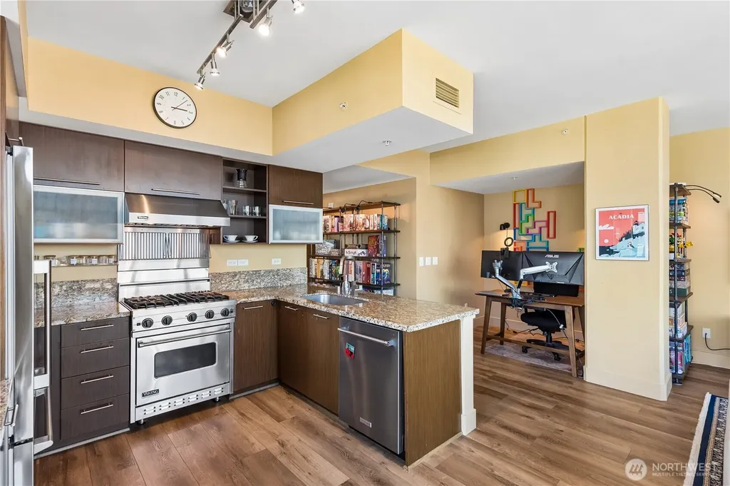 2911 2nd Avenue Seattle WA 98121