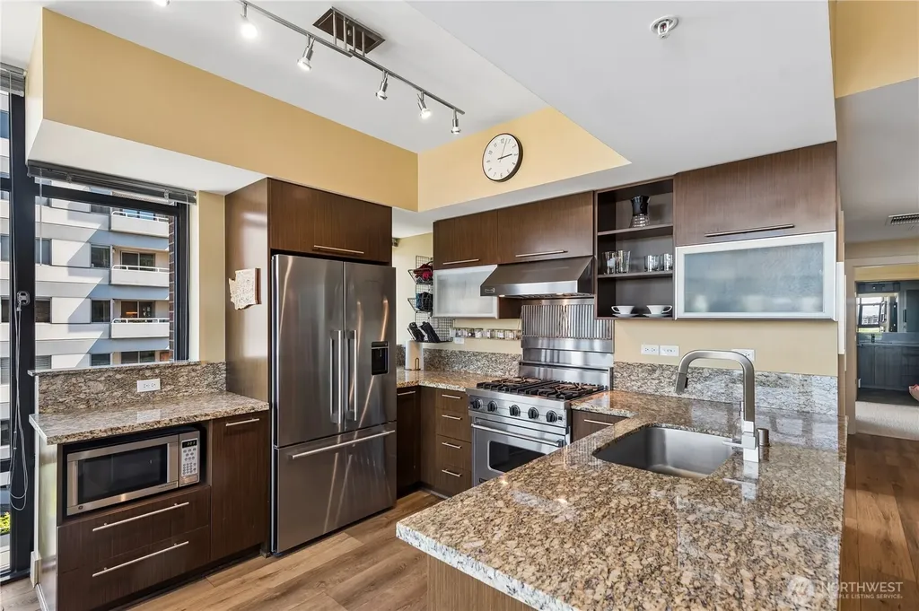 2911 2nd Avenue Seattle WA 98121