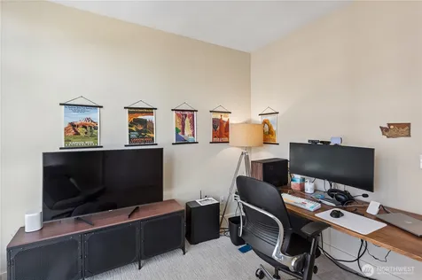 2911 2nd Avenue Seattle WA 98121