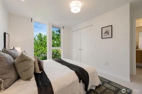 2251 14th Avenue W Seattle WA 98119