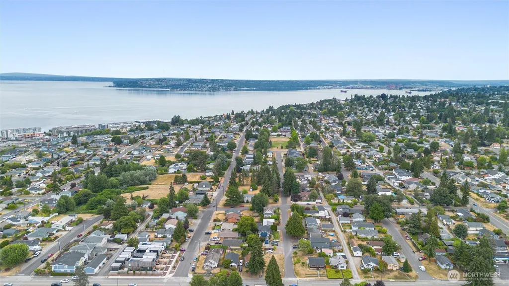 4821 N Bristol Street Tacoma WA 98407