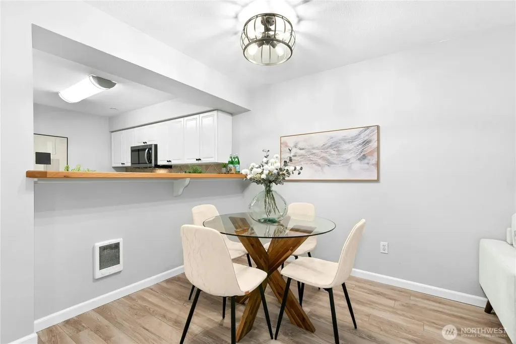 2300 Jefferson Avenue NE Renton WA 98056