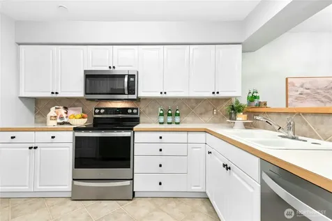 2300 Jefferson Avenue NE Renton WA 98056