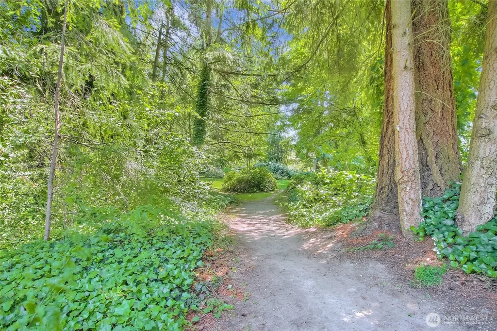 3232 206th Place SE Bothell WA 98012