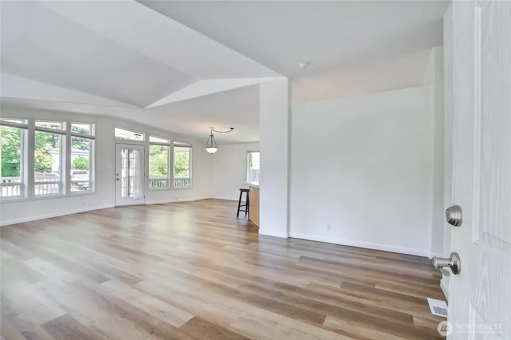 3232 206th Place SE Bothell WA 98012
