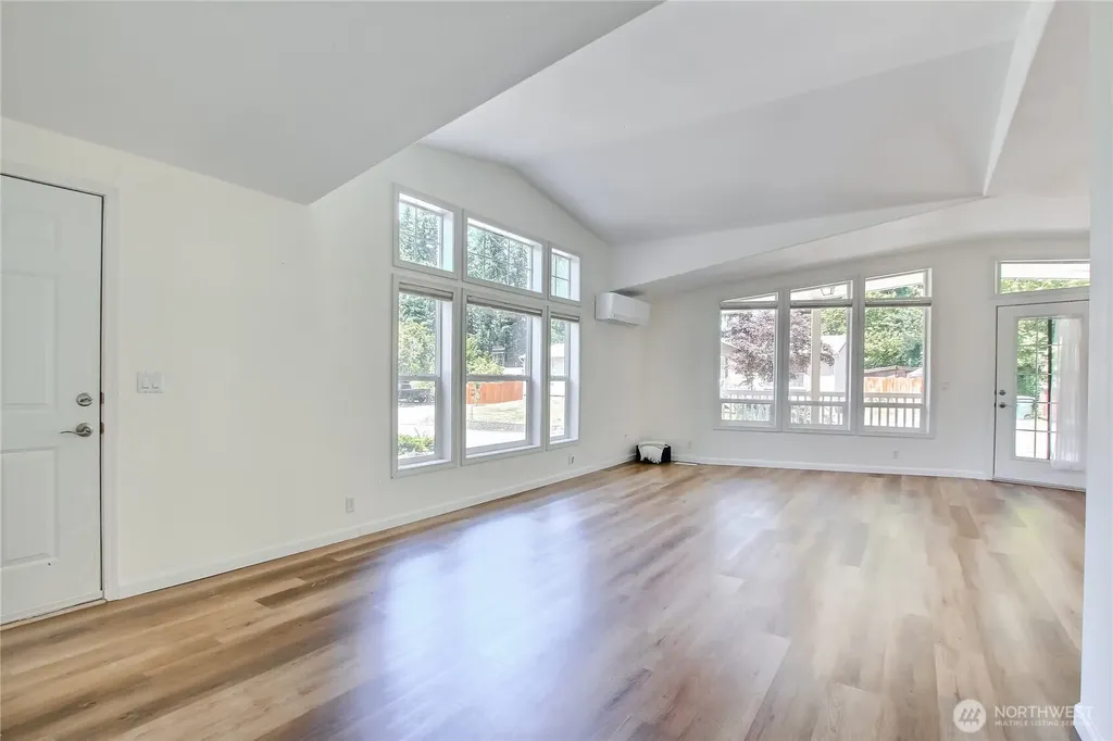 3232 206th Place SE Bothell WA 98012