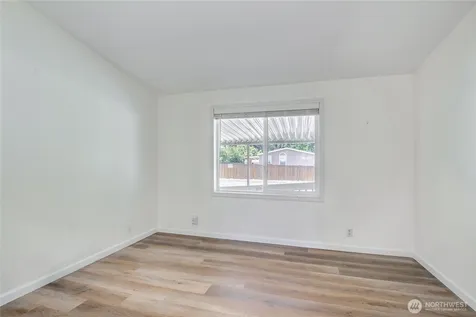 3232 206th Place SE Bothell WA 98012