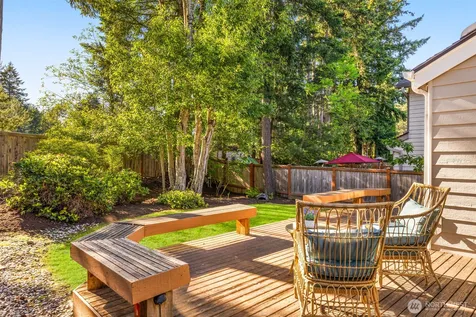 3541 252nd Place SE Sammamish WA 98029
