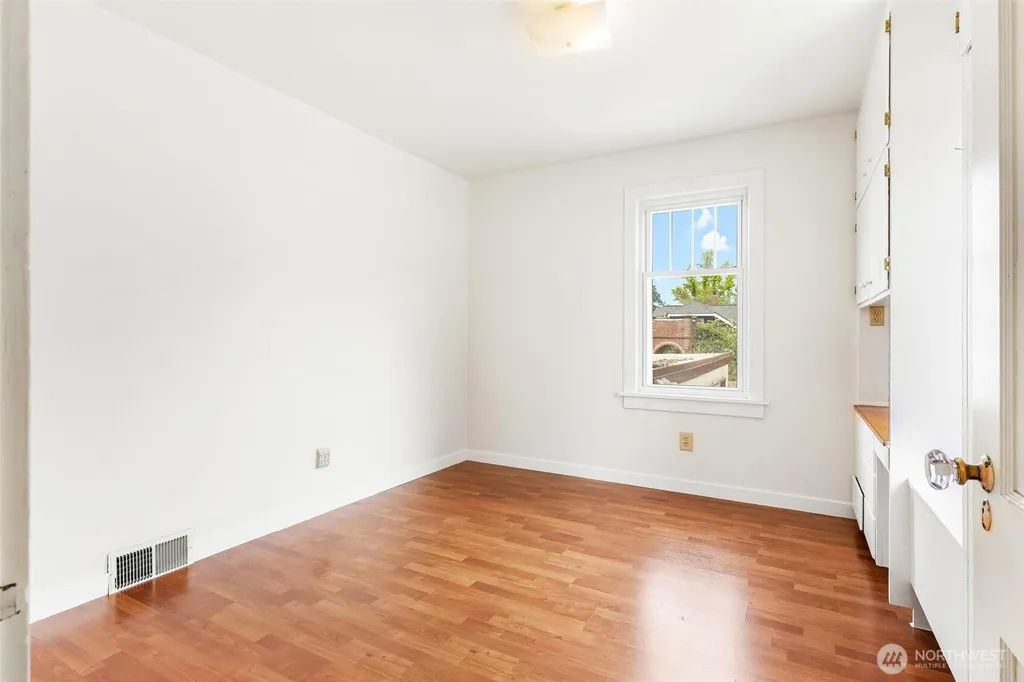 421 E Division Street Mount Vernon WA 98274