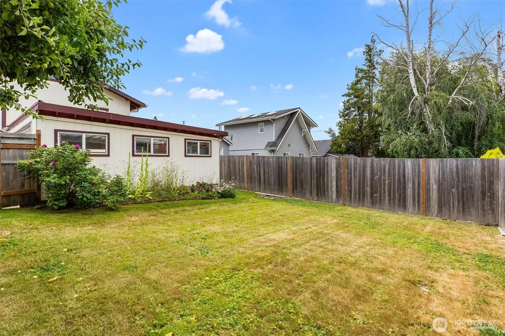 421 E Division Street Mount Vernon WA 98274