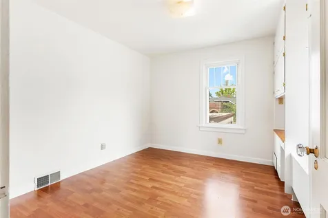 421 E Division Street Mount Vernon WA 98274