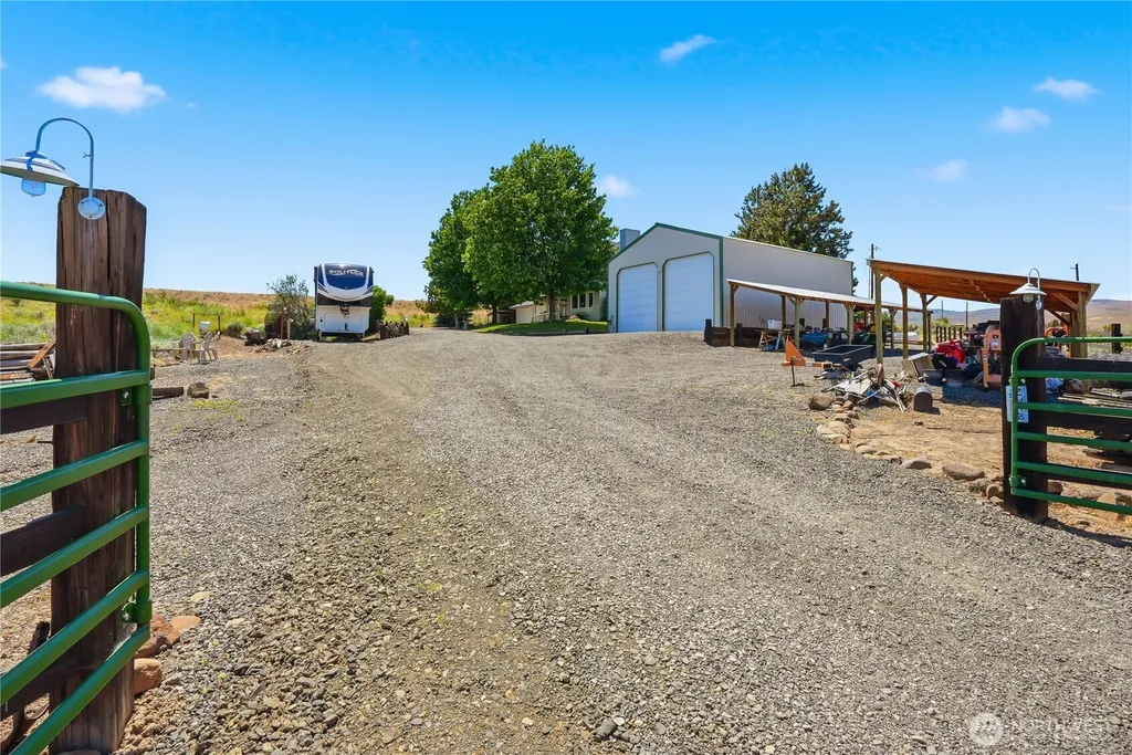530 Wakatak Road Yakima WA 98908