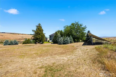 530 Wakatak Road Yakima WA 98908