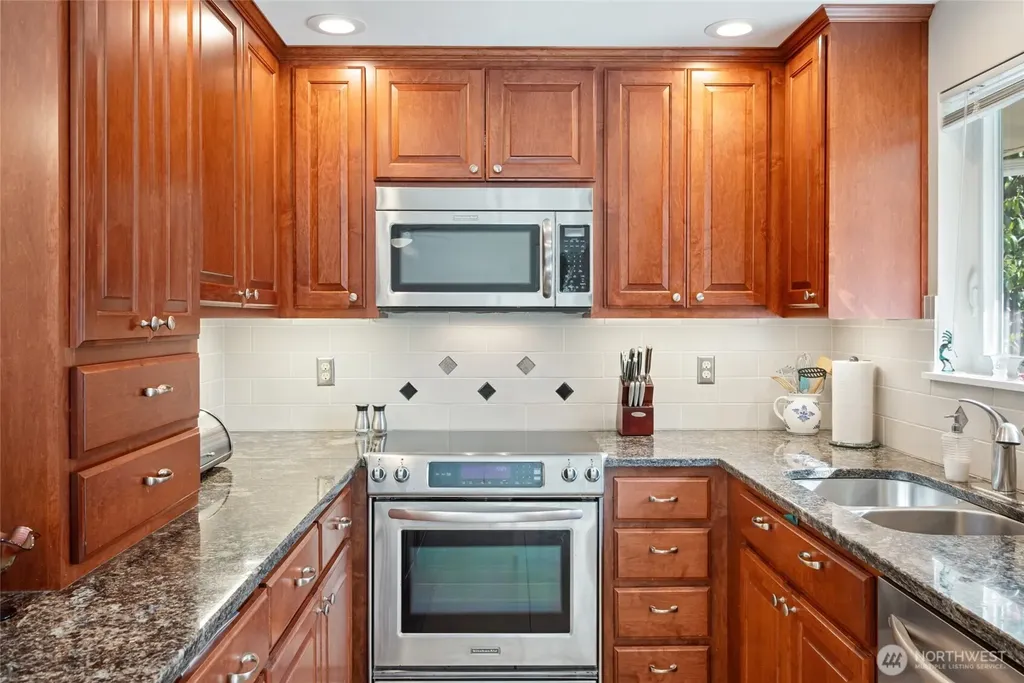 555 4th Avenue S Edmonds WA 98020
