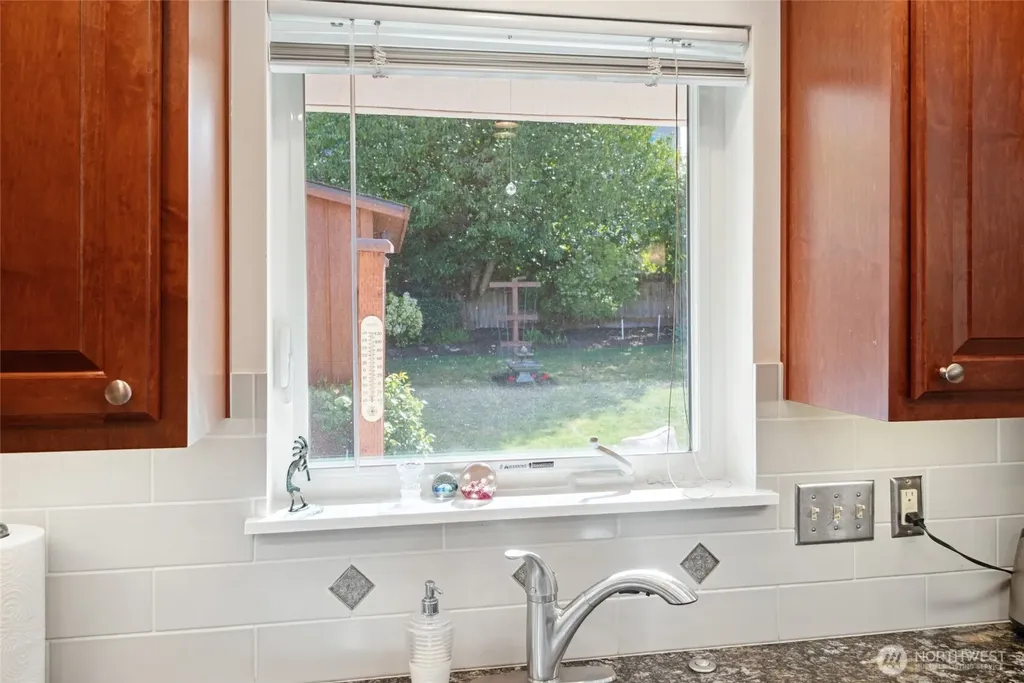 555 4th Avenue S Edmonds WA 98020