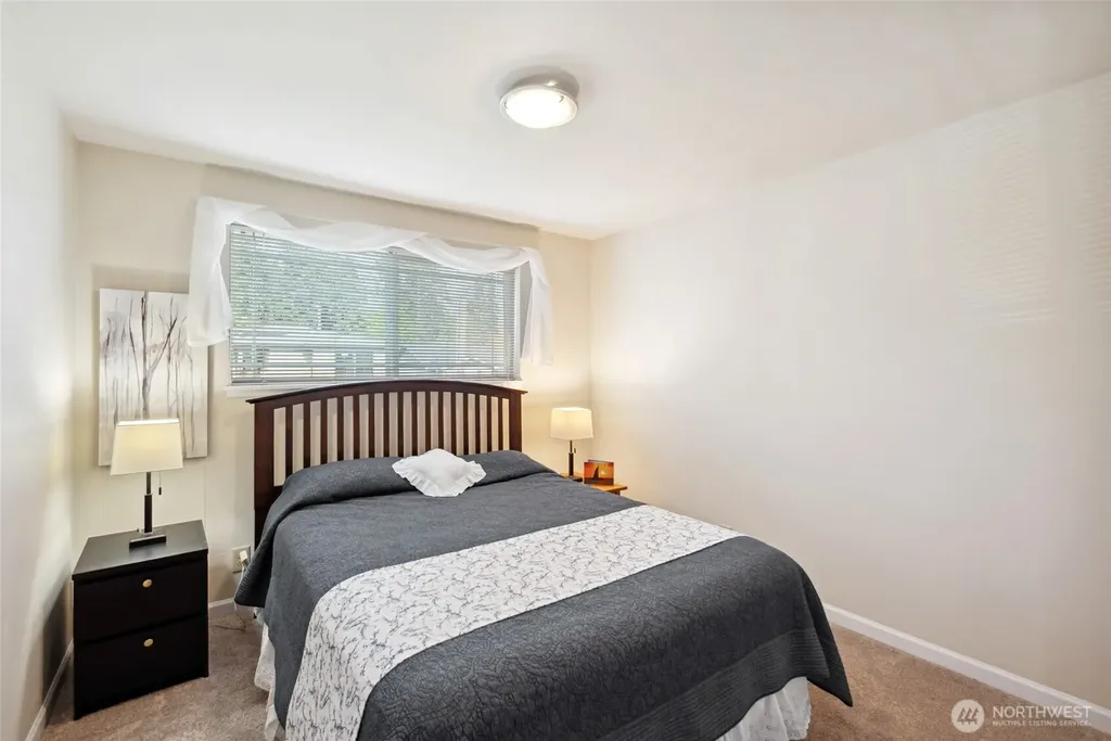 555 4th Avenue S Edmonds WA 98020