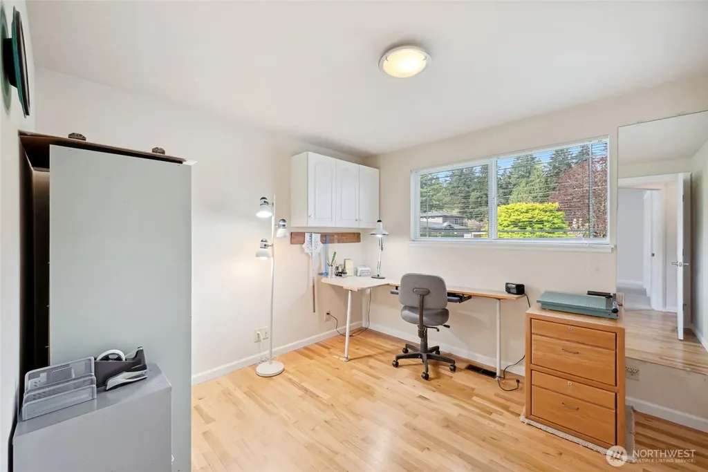 555 4th Avenue S Edmonds WA 98020