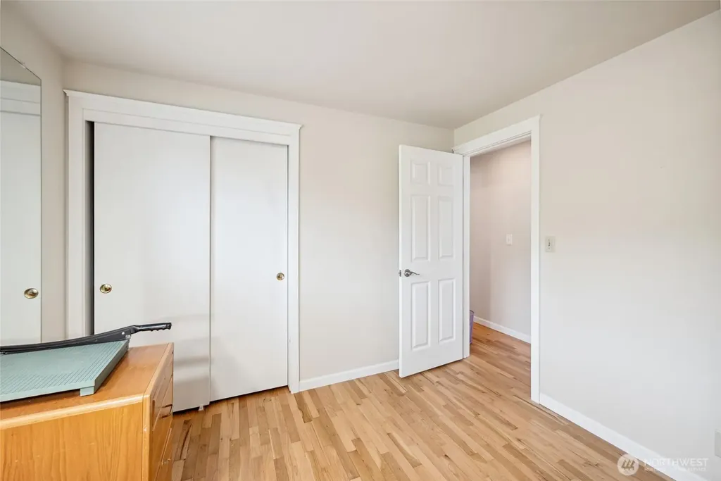 555 4th Avenue S Edmonds WA 98020