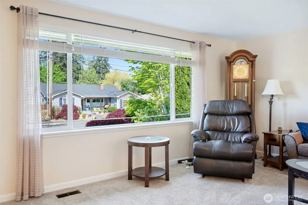 555 4th Avenue S Edmonds WA 98020