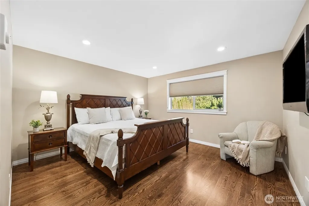 15438 SE 42nd Street Bellevue WA 98006