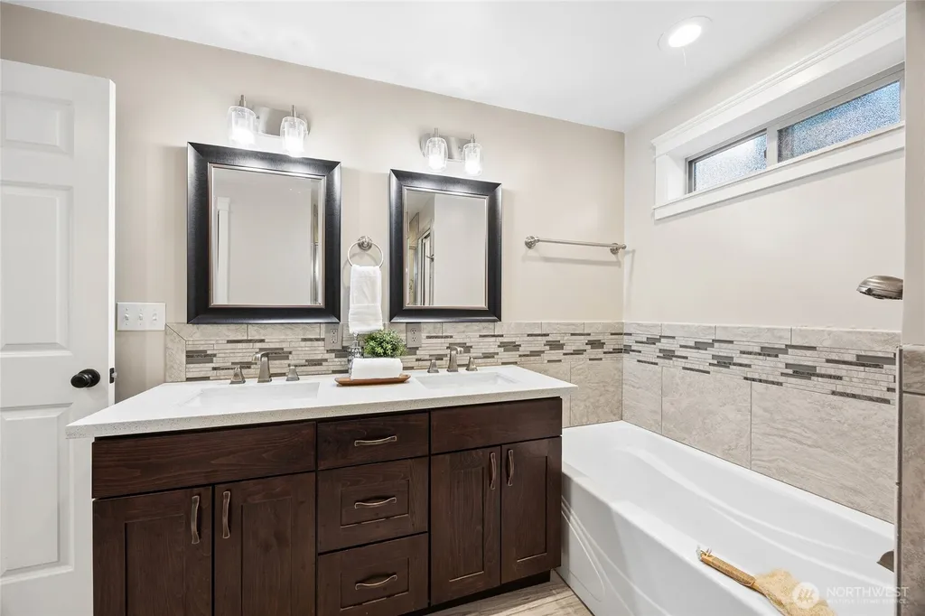 15438 SE 42nd Street Bellevue WA 98006