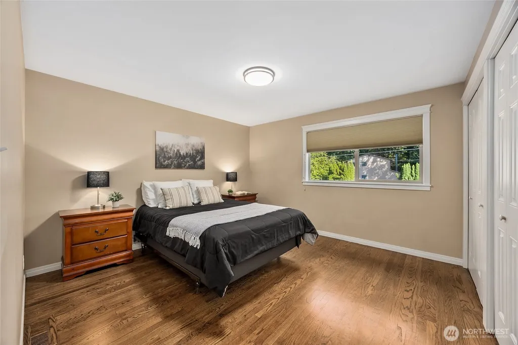 15438 SE 42nd Street Bellevue WA 98006