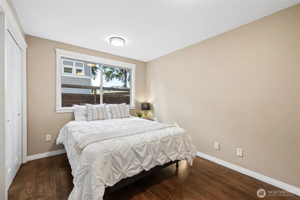 15438 SE 42nd Street Bellevue WA 98006