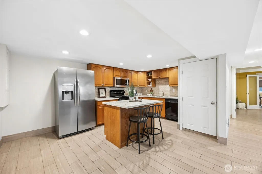 15438 SE 42nd Street Bellevue WA 98006