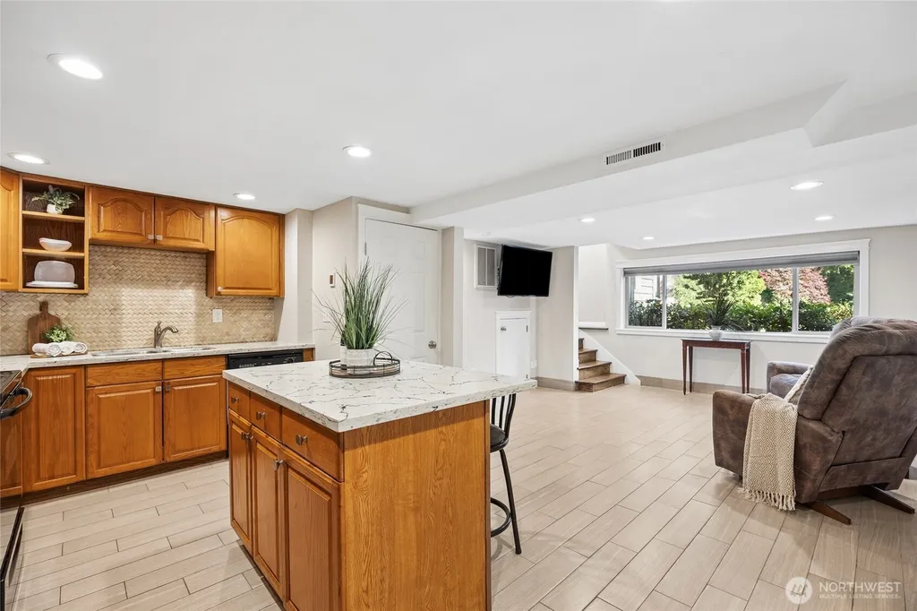 15438 SE 42nd Street Bellevue WA 98006