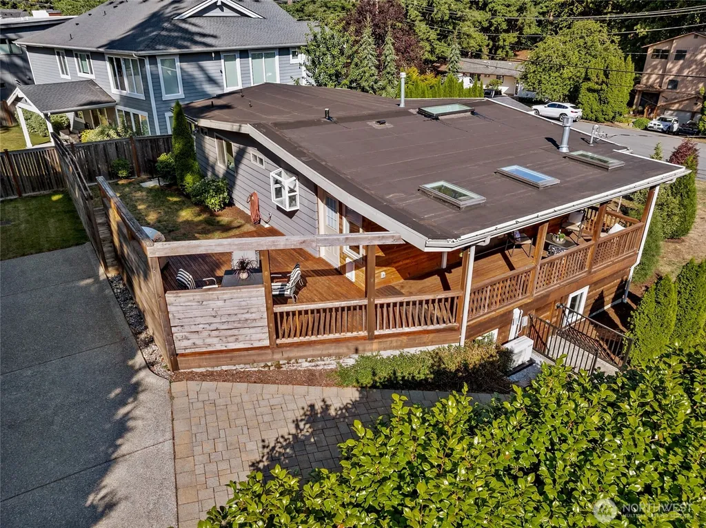 15438 SE 42nd Street Bellevue WA 98006